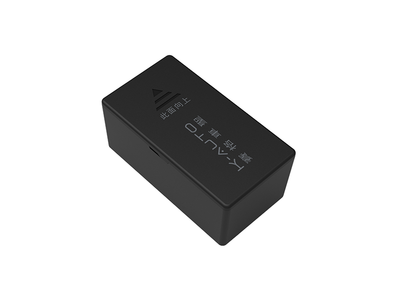 Ultra-small 4G wireless tracker